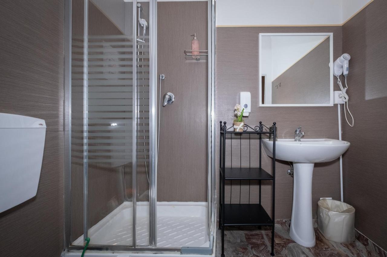 Cconforthotels R&B Semplici Emozioni باري المظهر الخارجي الصورة